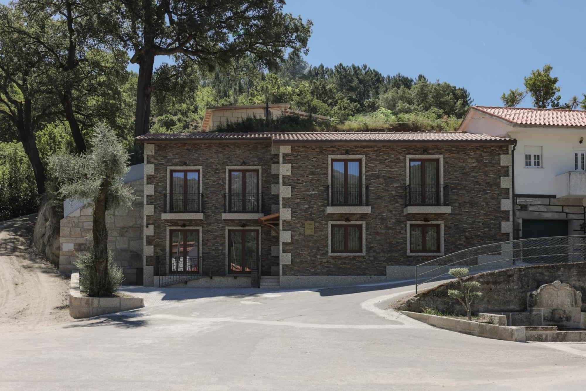 Casa Da Fonte - Geres Hostel Eksteriør bilde